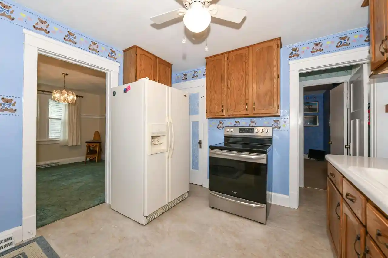 Photo 3 of Single family home for sale at 1247 Illinois St, Racine, WI 53405 | MLS# 1978994 | Listing updated on 2026-09-03