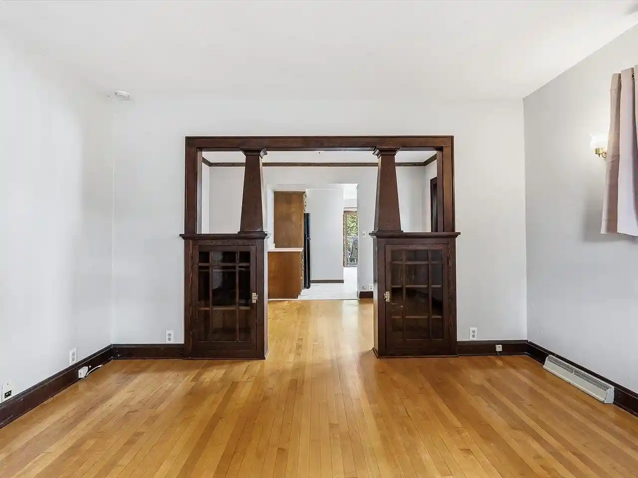 Photo 4 of Single family home for sale at 942 Division St, Green Bay, WI 54303 | MLS# 50332127 | Listing updated on 2026-09-04