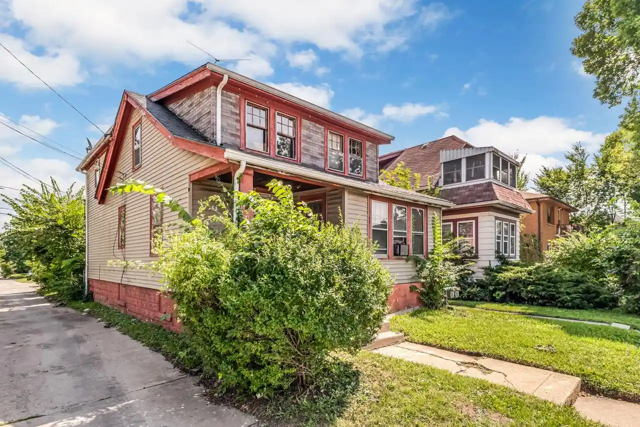 Photo 3 of Multi family home for sale at 4770 N 37th Street #4770A, Milwaukee, WI 53209 | MLS# 1979004 | Listing updated on 2026-09-08