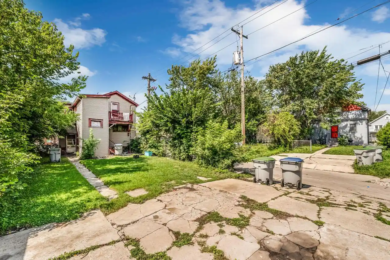 Listing Photo 5 - Condo for sale in building located at 4770 N 37th St, Milwaukee, WI 53209 - Unit #4770A