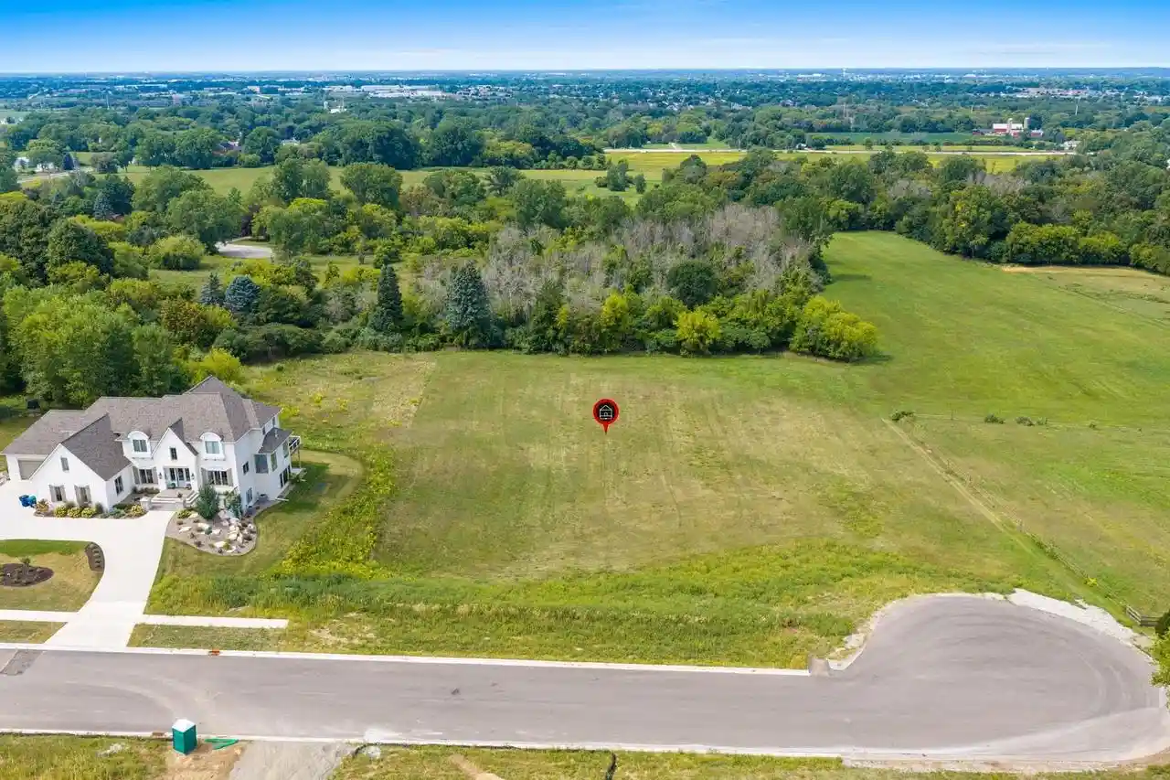 Photo 3 of Sale Pending at Heritage Hts, De Pere, WI 54115 | MLS# 50332132 | Listing updated on 2026-09-15