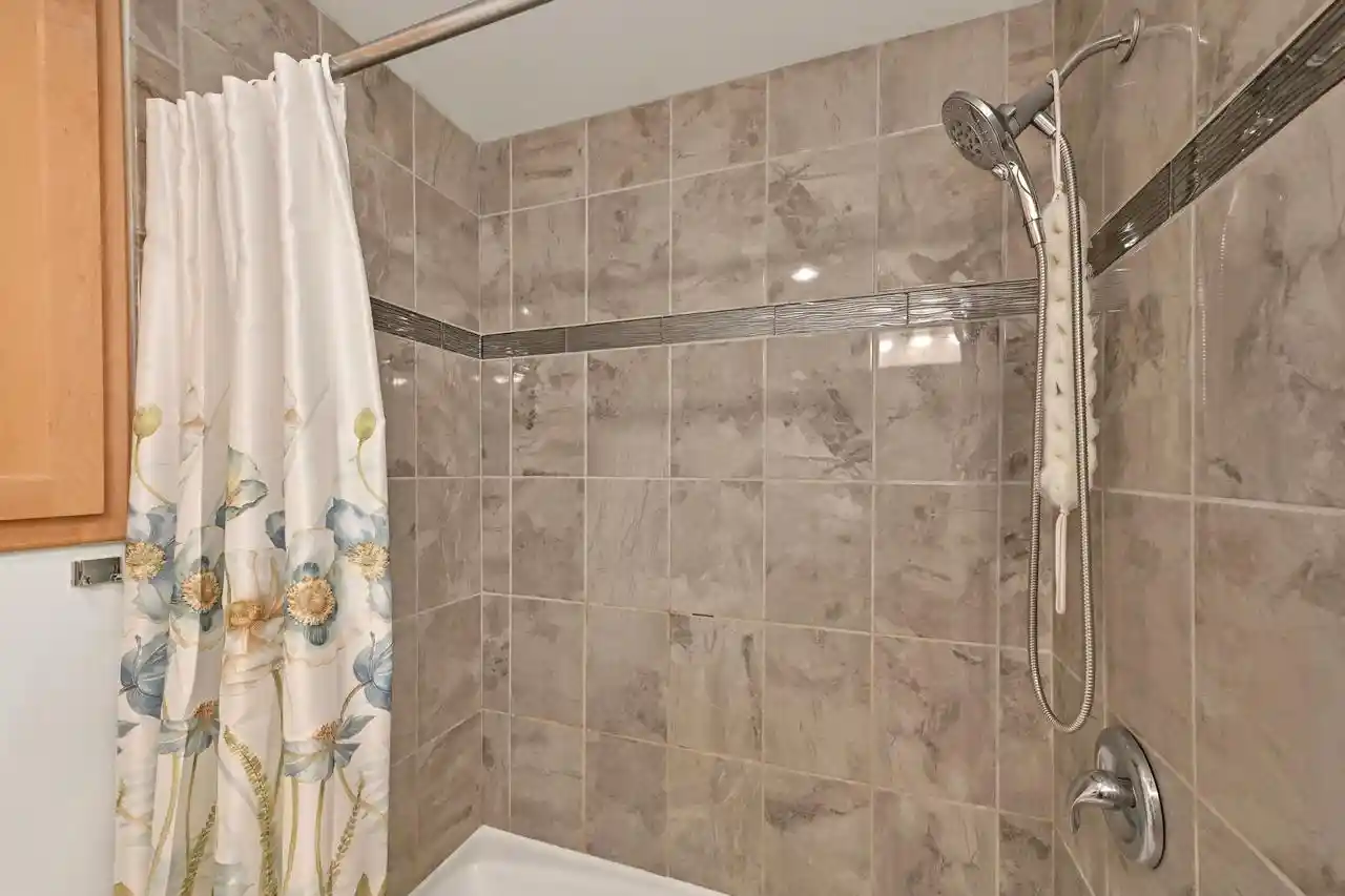 Photo 3 of Condo for sale at 12975 N Colony Dr, Mequon, WI 53097 | MLS# 1979008 | Listing updated on 2026-09-11