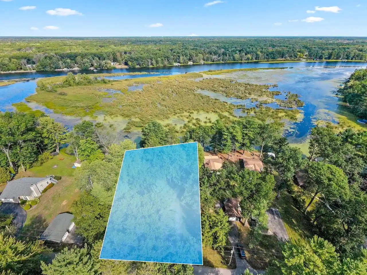 Photo 3 of Single family home for sale at N3236 River Bnd Dr, Peshtigo, WI 54157 | MLS# 50332135 | Listing updated on 2026-09-24