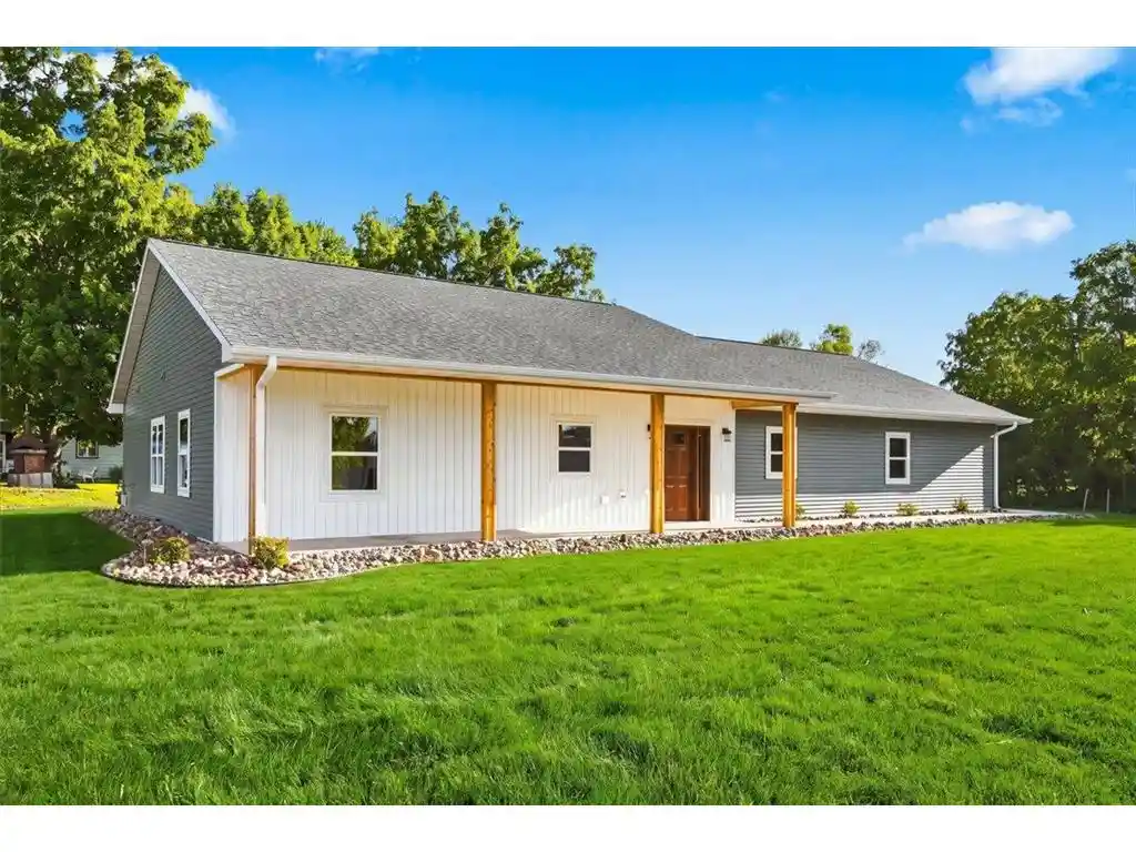 Photo 1 of Single family home for sale at 211 6th Avenue, Clear Lake, WI 54005 | MLS# 7138196 | Listing updated on 2026-09-04