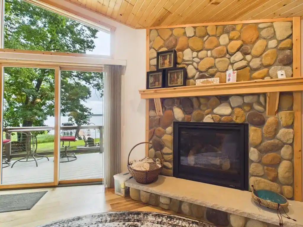 Photo 3 of Single family home for sale at 6660 Lonestar Rd, Siren, WI 54872 | MLS# 1604807 | Listing updated on 2026-09-19