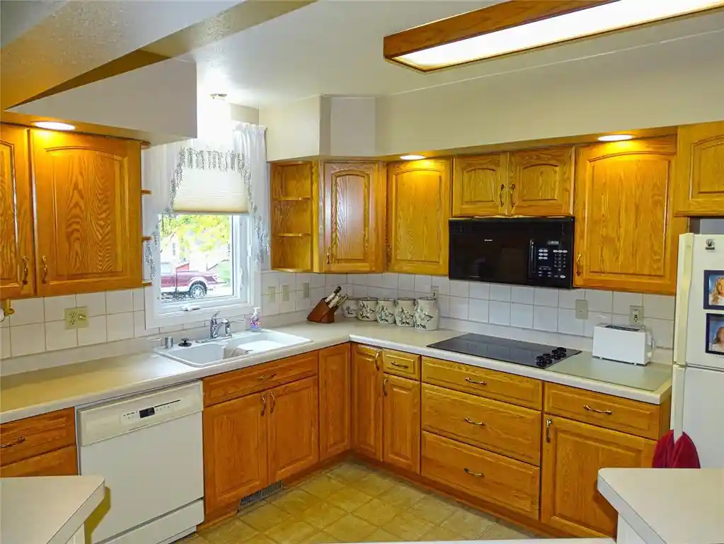 Photo 3 of Single family home for sale at 402 E Prospect St, Durand, WI 54736 | MLS# 1604840 | Listing updated on 2026-09-14