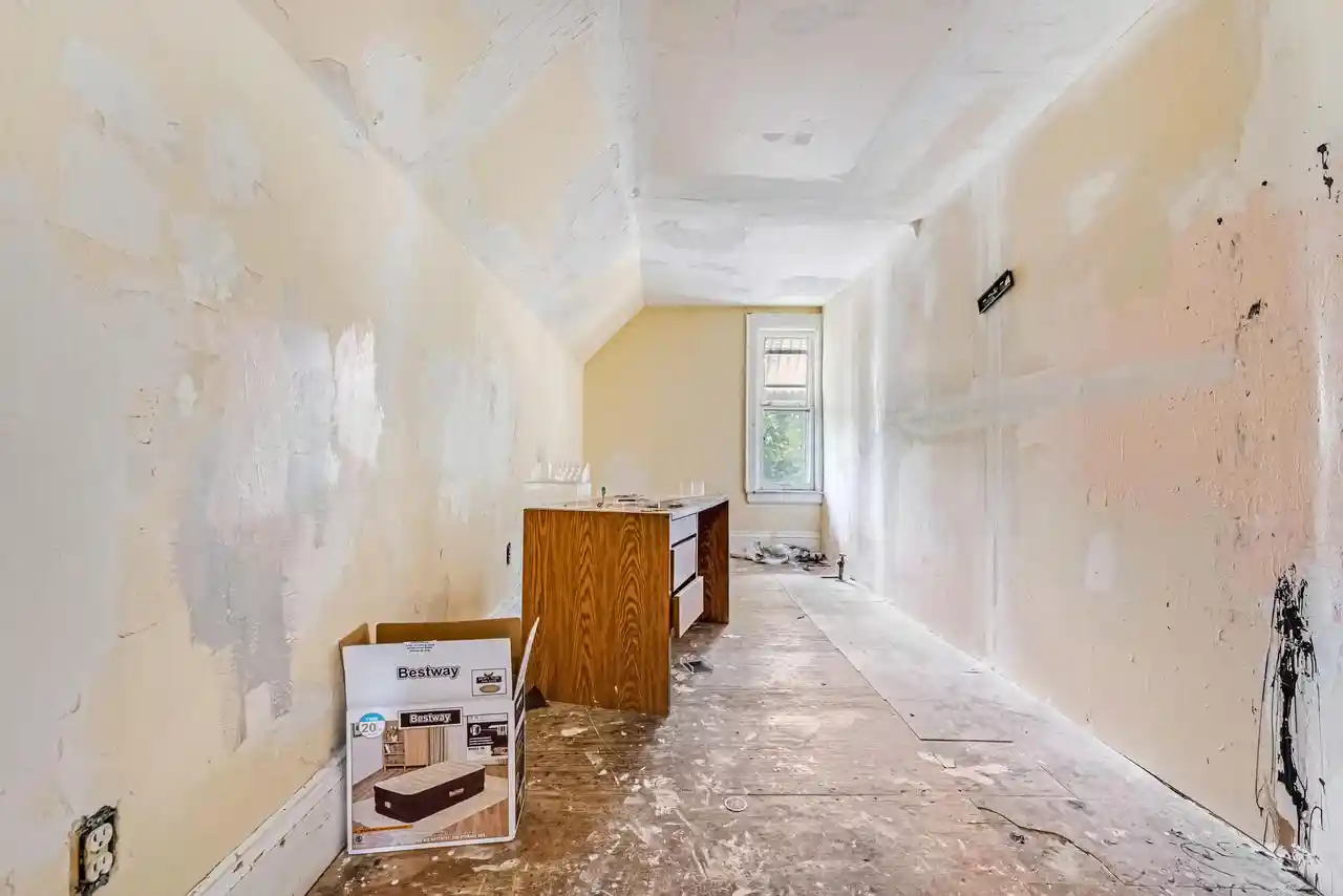 Photo 4 of Single family home for sale at 3531 N 8th Street, Milwaukee, WI 53206 | MLS# 1979016 | Listing updated on 2026-09-08