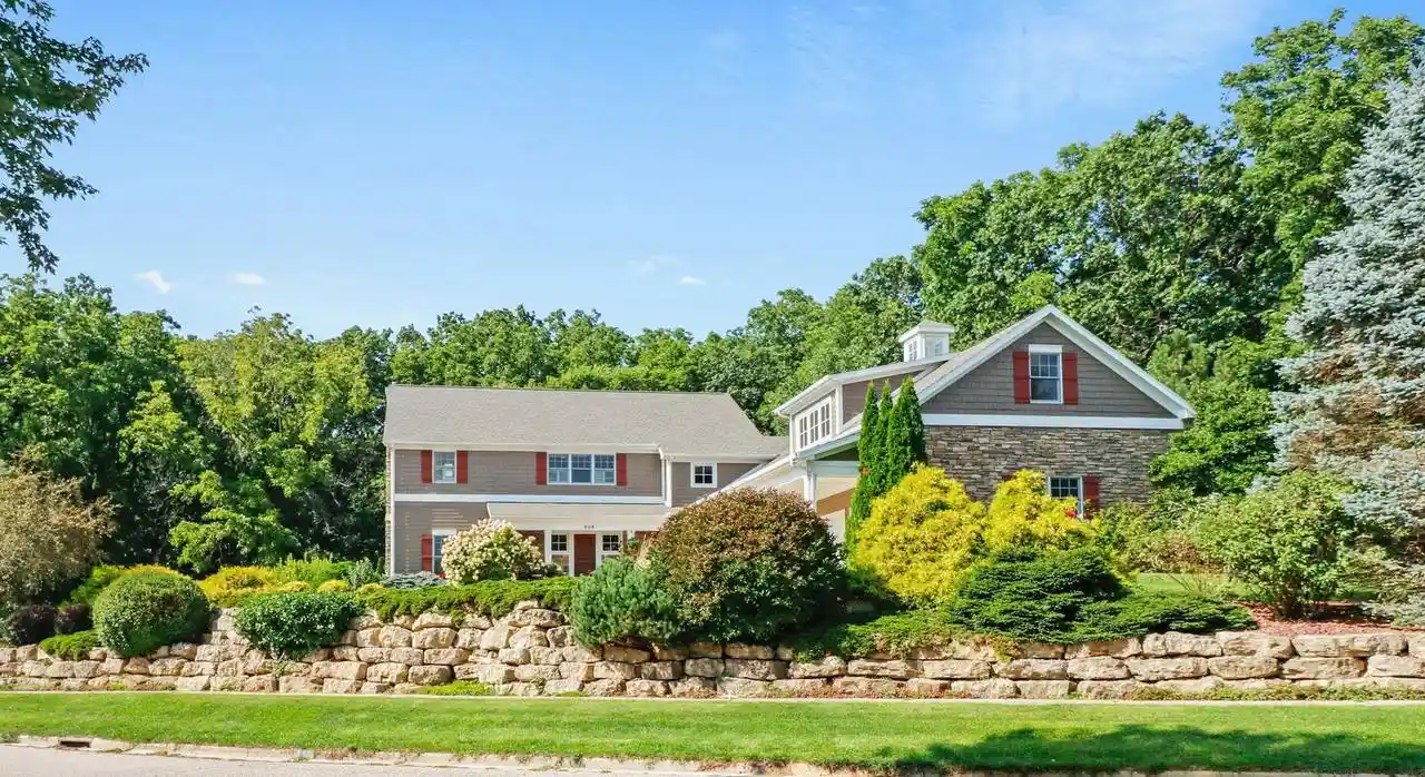 Photo 1 of Sale Pending at 608 Bascom Hl Dr, Baraboo, WI 53913 | MLS# 2031924 | Listing updated on 2026-09-22