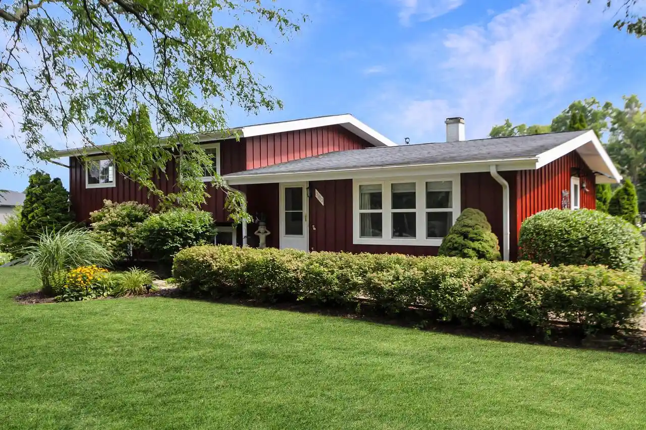 Photo 1 of Single family home for sale at 38112 87th Street, Burlington, WI 53105 | MLS# 1979020 | Listing updated on 2026-09-15