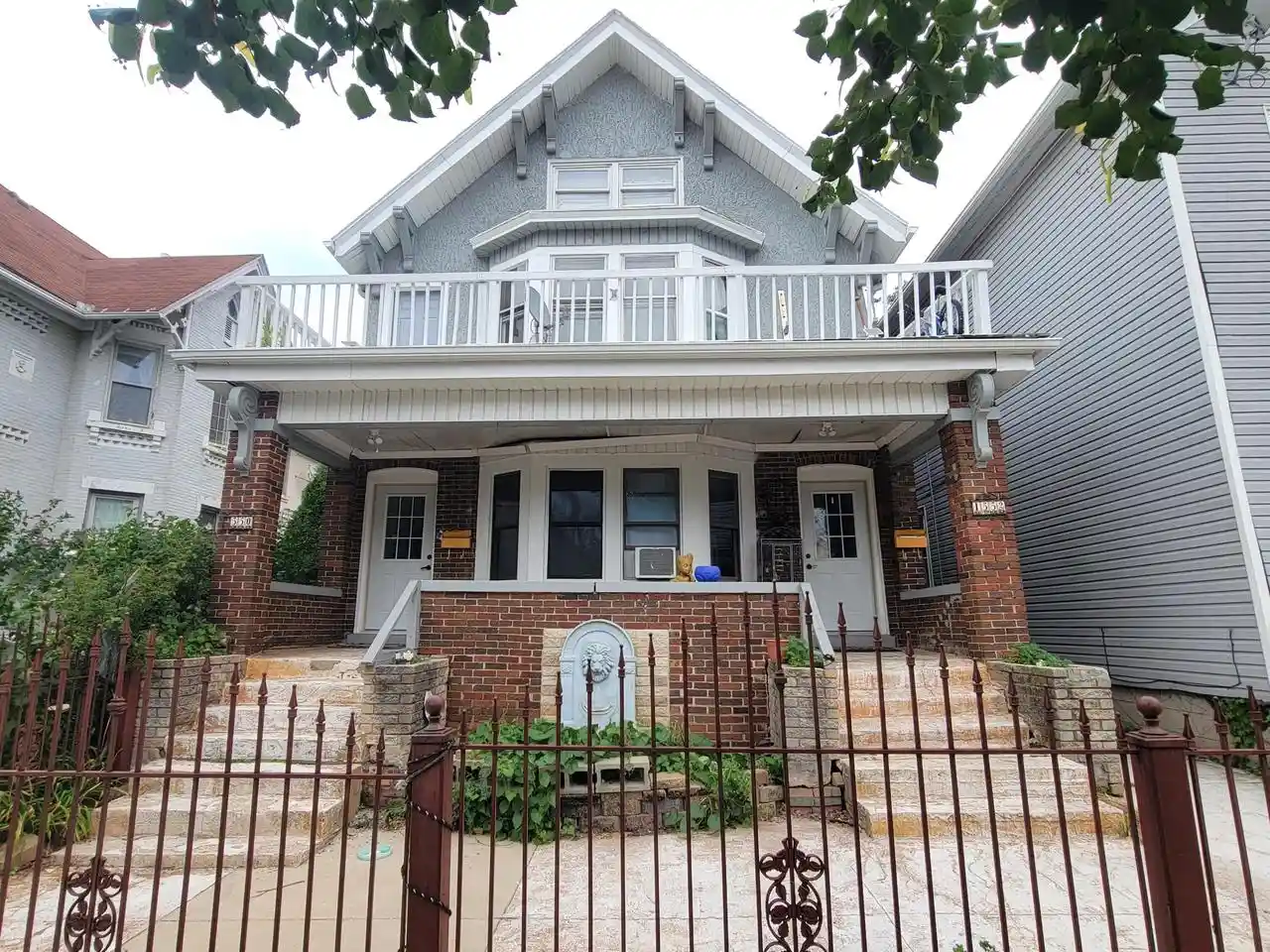 Photo 1 of Multi family home for sale at 1550 S 10th Street #1552, Milwaukee, WI 53204 | MLS# 1979030 | Listing updated on 2026-09-08