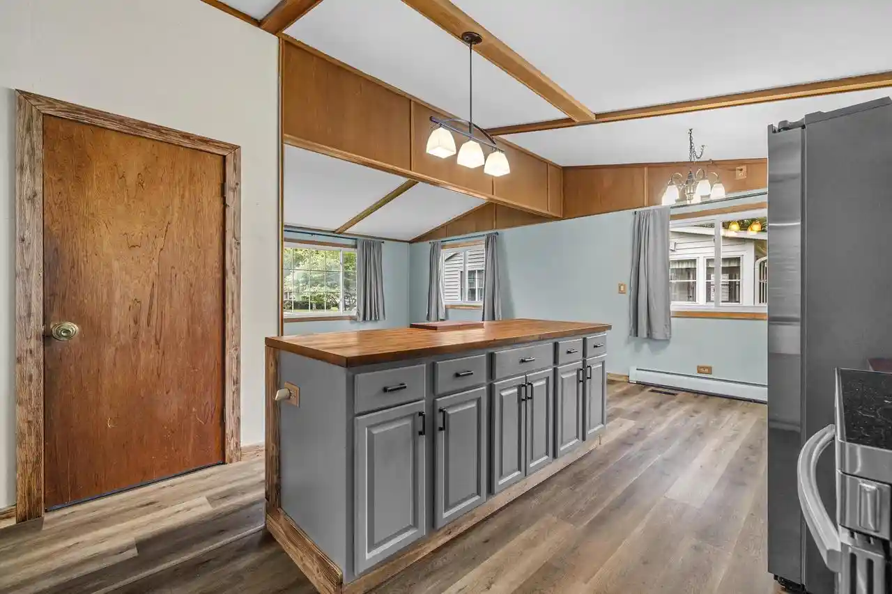 Photo 2 of Single family home for sale at 524 Orchard St, Burlington, WI 53105 | MLS# 1979029 | Listing updated on 2026-09-07