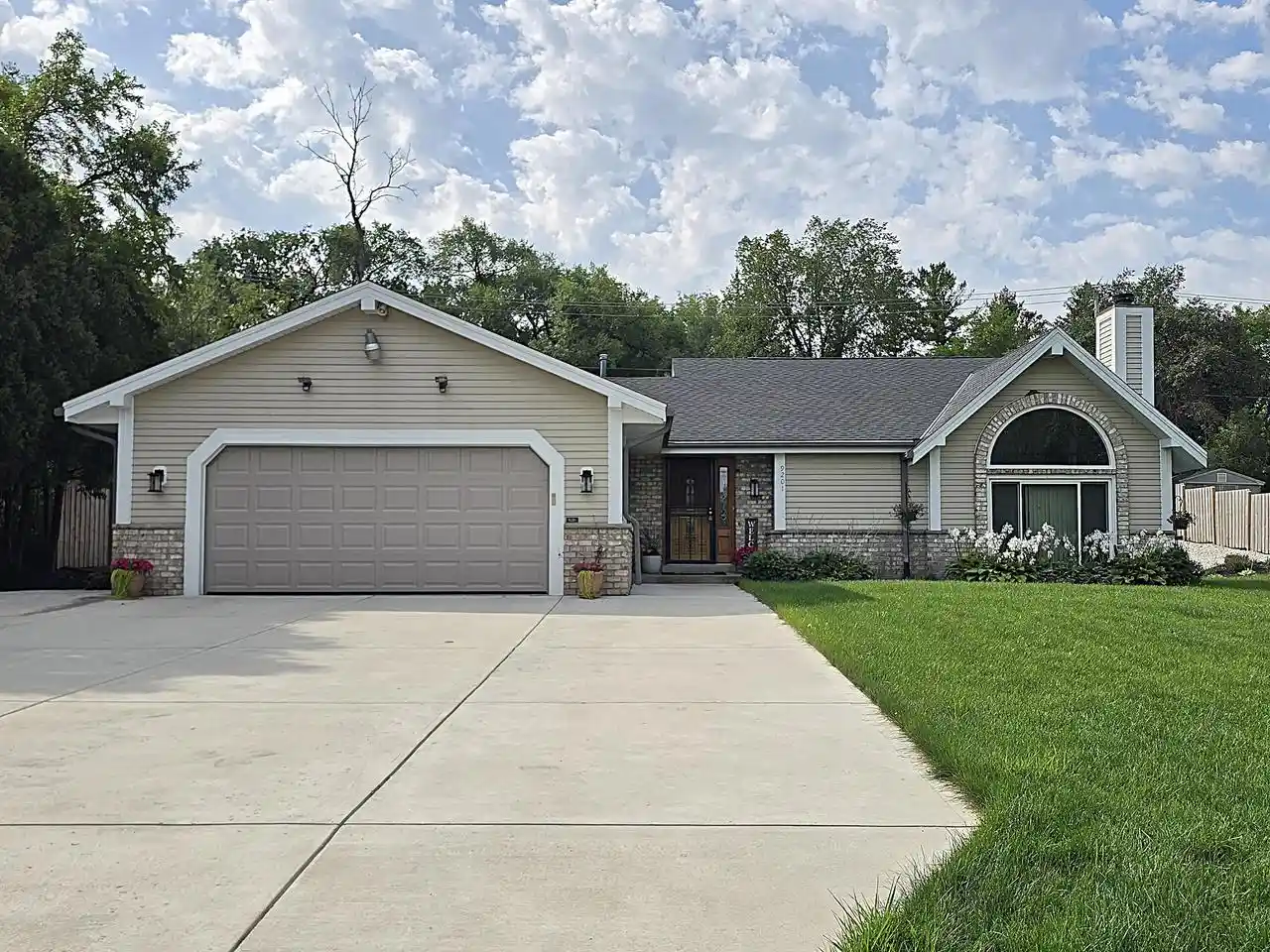 Photo 1 of Single family home for sale at 9201 W County Line Rd, Milwaukee, WI 53224 | MLS# 1979032 | Listing updated on 2026-09-05