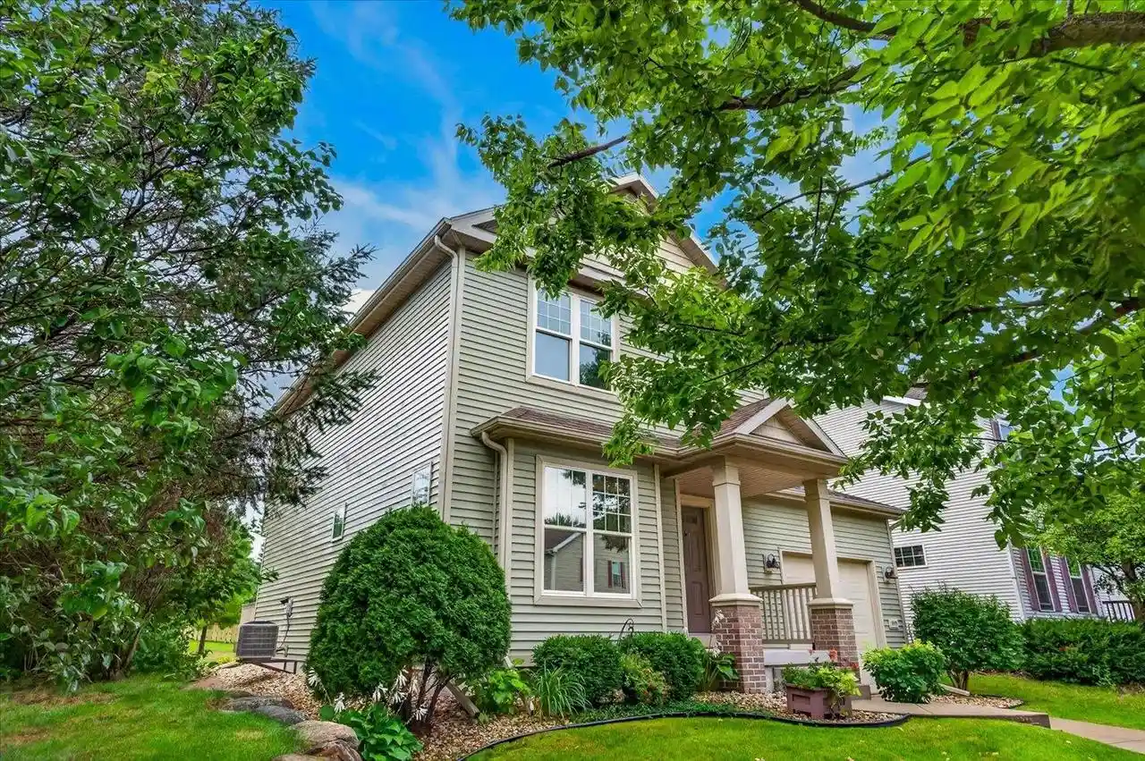 Photo 1 of Single family home for sale at 6909 Country Ln, Madison, WI 53719 | MLS# 2031936 | Listing updated on 2026-09-09
