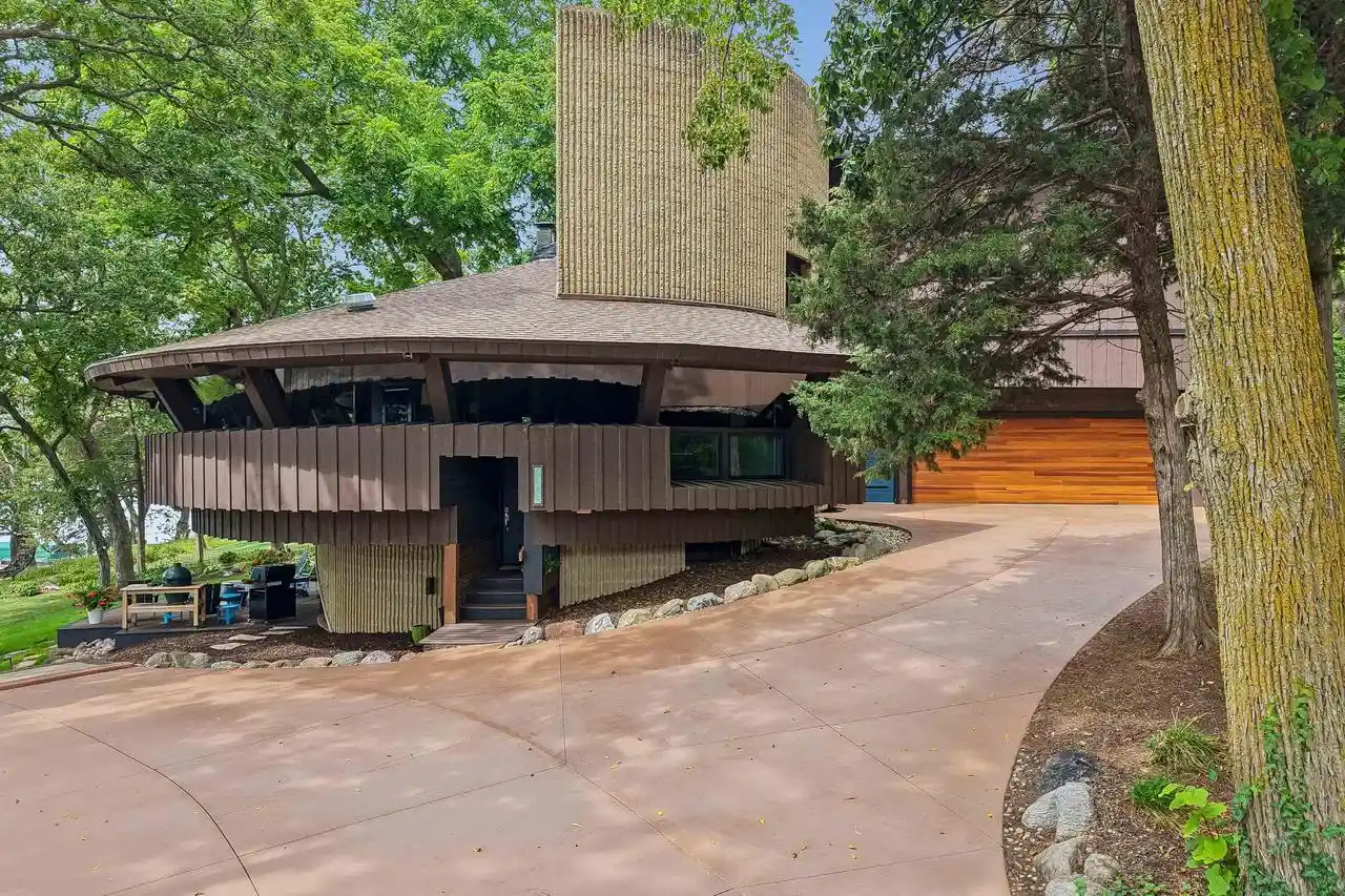 Single family home for sale at W9225 Ripley Rd, Cambridge, WI 53523 | MLS# 2031944