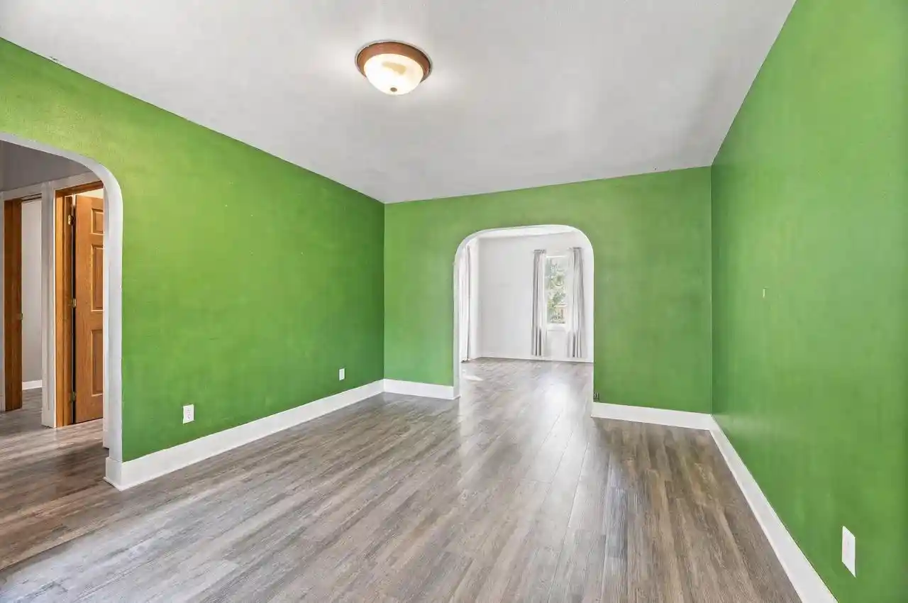 Photo 2 of Single family home for sale at 117 W Custer Ave, Oshkosh, WI 54901 | MLS# 50332138 | Listing updated on 2026-09-22