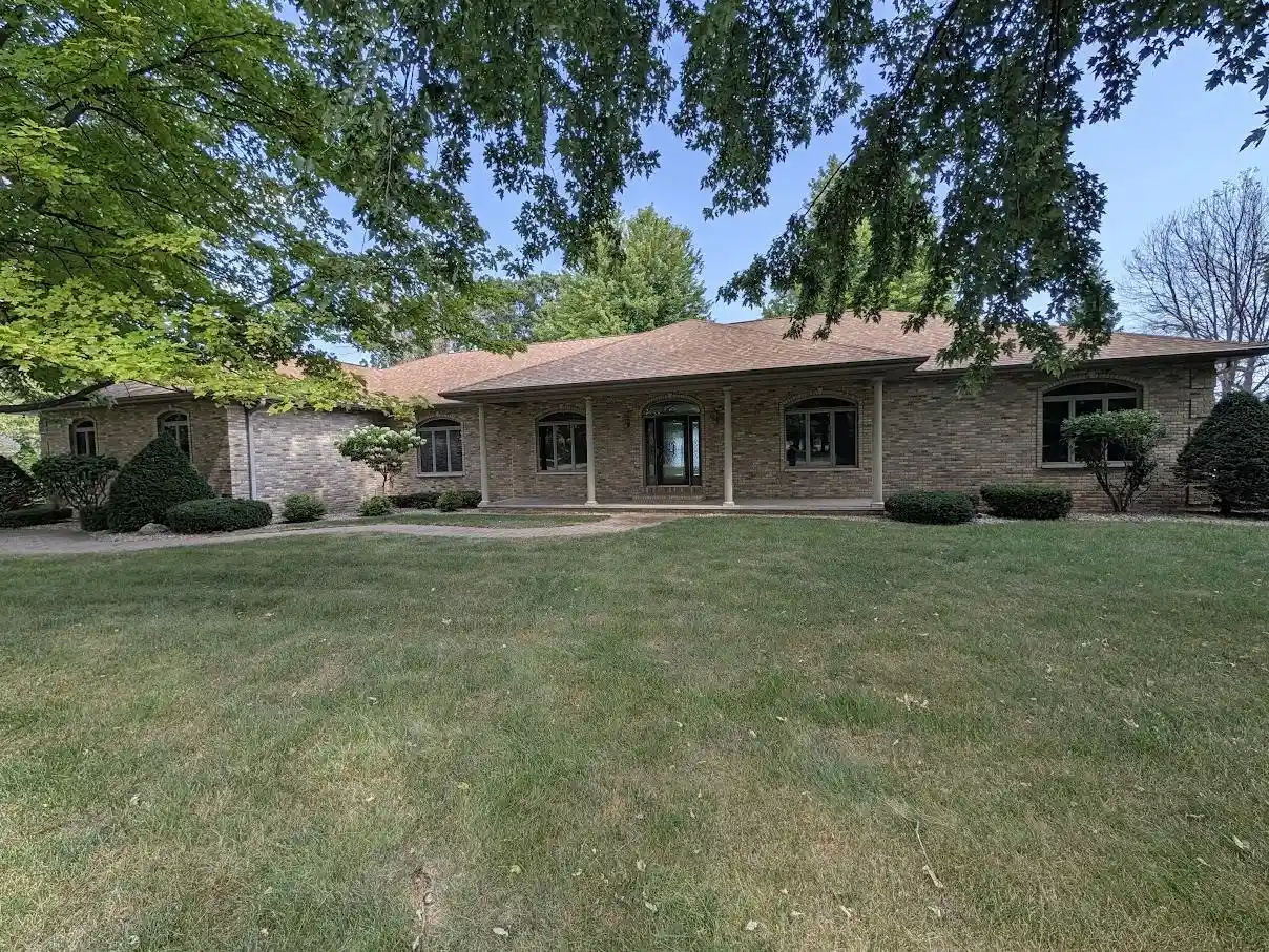 Photo 1 of Single family home for sale at 3300 Harbor Bay Rd, Oshkosh, WI 54901 | MLS# 50332141 | Listing updated on 2026-09-08