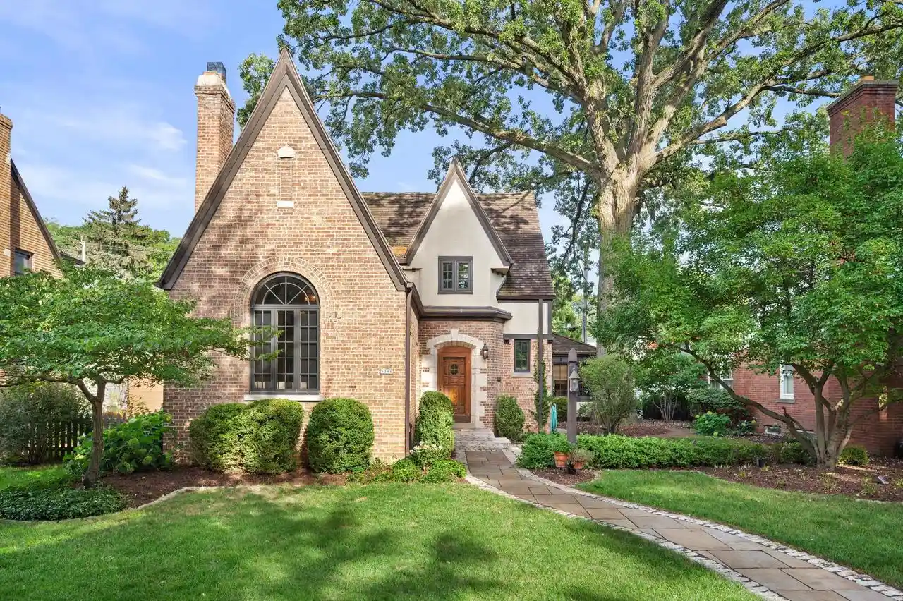 Photo 1 of Single family home for sale at 5346 N Hollywood Ave, Milwaukee, WI 53217 | MLS# 1979053 | Listing updated on 2026-09-17