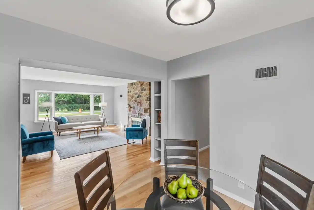 Photo 4 of Single family home for sale at 4418 W Mequon Rd, Mequon, WI 53092 | MLS# 1979048 | Listing updated on 2026-09-23