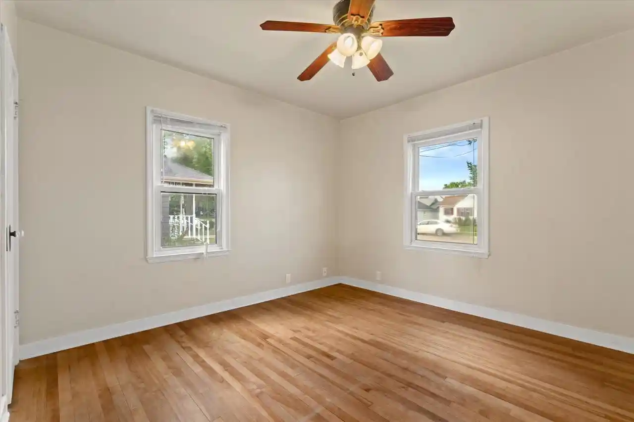 Photo 2 of Single family home for sale at 819 Mullet Pl, Green Bay, WI 54304 | MLS# 50332146 | Listing updated on 2026-09-08