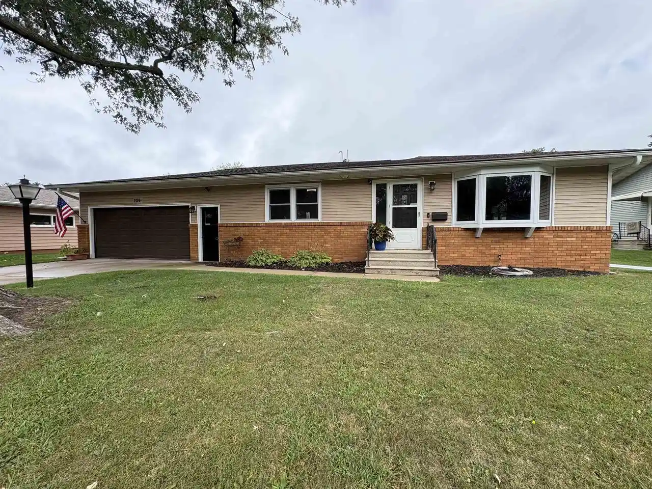 Photo 1 of Single family home for sale at 309 N Humphrey Cir, Shawano, WI 54166 | MLS# 50332144 | Listing updated on 2026-09-03