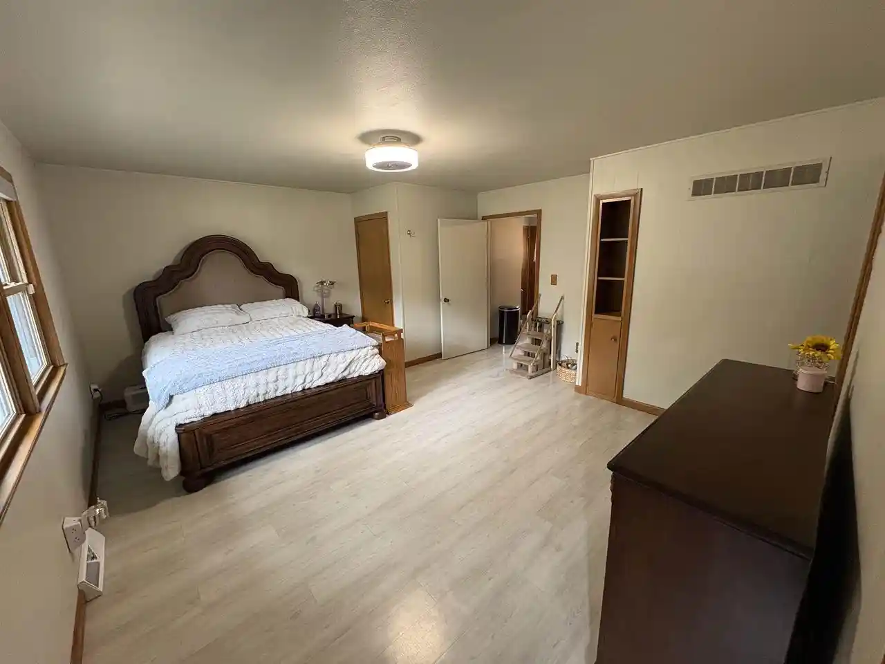Photo 4 of Single family home for sale at 309 N Humphrey Cir, Shawano, WI 54166 | MLS# 50332144 | Listing updated on 2026-09-03