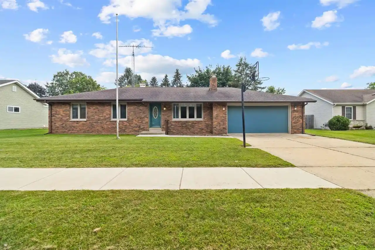 Photo 1 of Single family home for sale at 3729 Tripp Rd, Janesville, WI 53548 | MLS# 2031950 | Listing updated on 2026-09-23