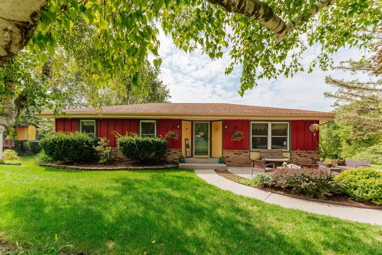 Photo 1 of Single family home for sale at 504 Ryan Ave, Burlington, WI 53105 | MLS# 1979058 | Listing updated on 2026-09-14