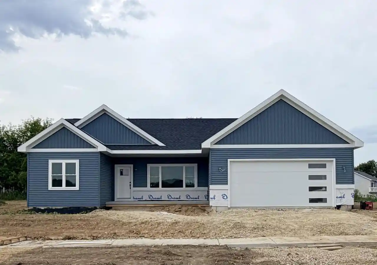 Photo 1 of Single family home for sale at 352 Layla Ln, Marshall, WI 53559 | MLS# 2031953 | Listing updated on 2026-09-03