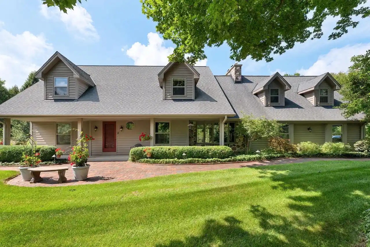 Photo 1 of Single family home for sale at 2225 Edgewood Dr, Grafton, WI 53024 | MLS# 1979059 | Listing updated on 2026-09-07