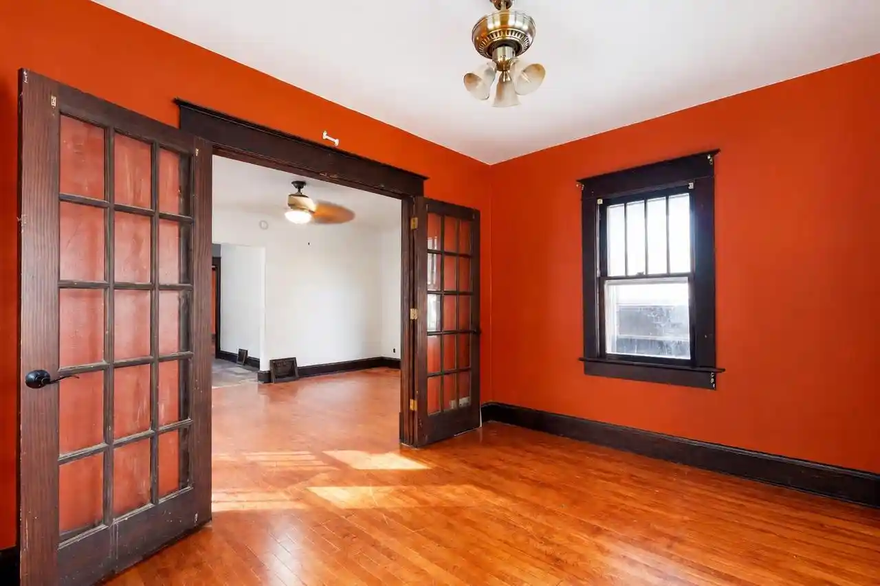 Photo 3 of Single family home for sale at 508 S Jackson St, Green Bay, WI 54301 | MLS# 50332136 | Listing updated on 2026-09-12