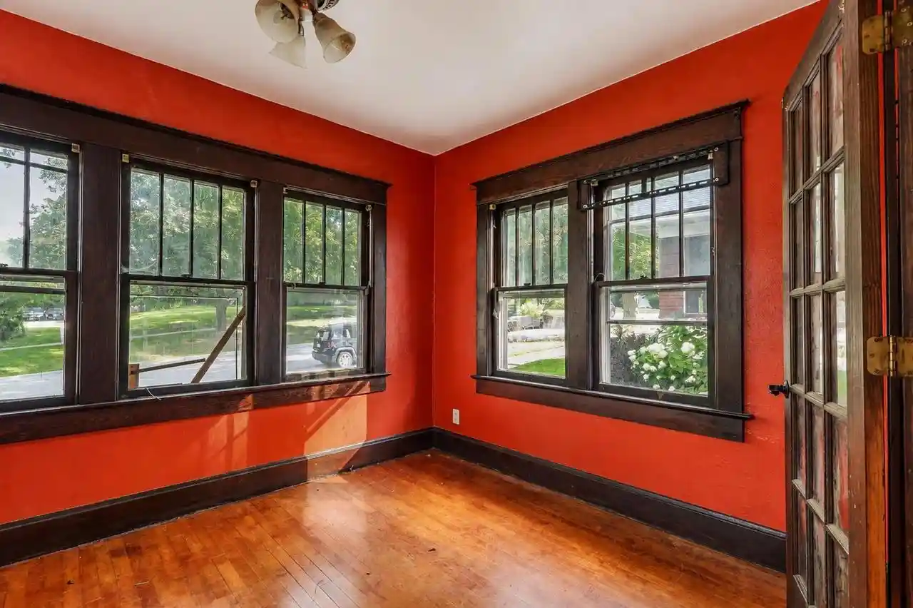 Photo 4 of Single family home for sale at 508 S Jackson St, Green Bay, WI 54301 | MLS# 50332136 | Listing updated on 2026-09-12
