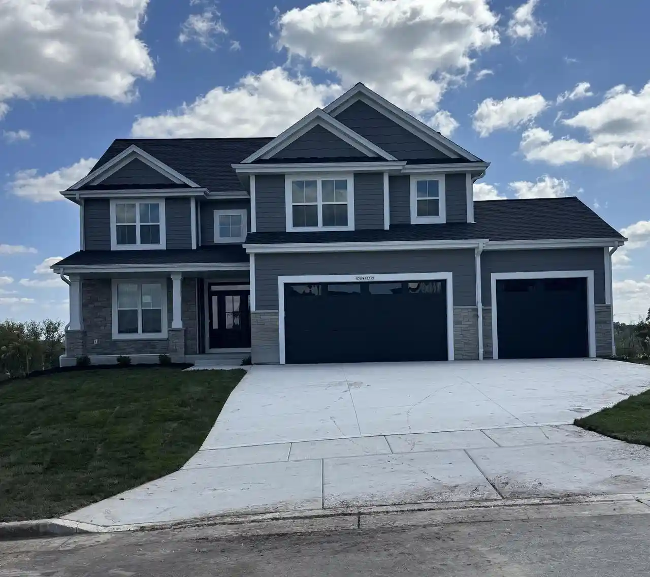 Photo 1 of Single family home for sale at N56w20719 Muirfield Dr, Menomonee Falls, WI 53051 | MLS# 1979068 | Listing updated on 2026-09-22