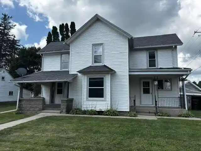 Photo 1 of Single family home for sale at 450 Harrison St, Lancaster, WI 53813 | MLS# 2031960 | Listing updated on 2026-10-05