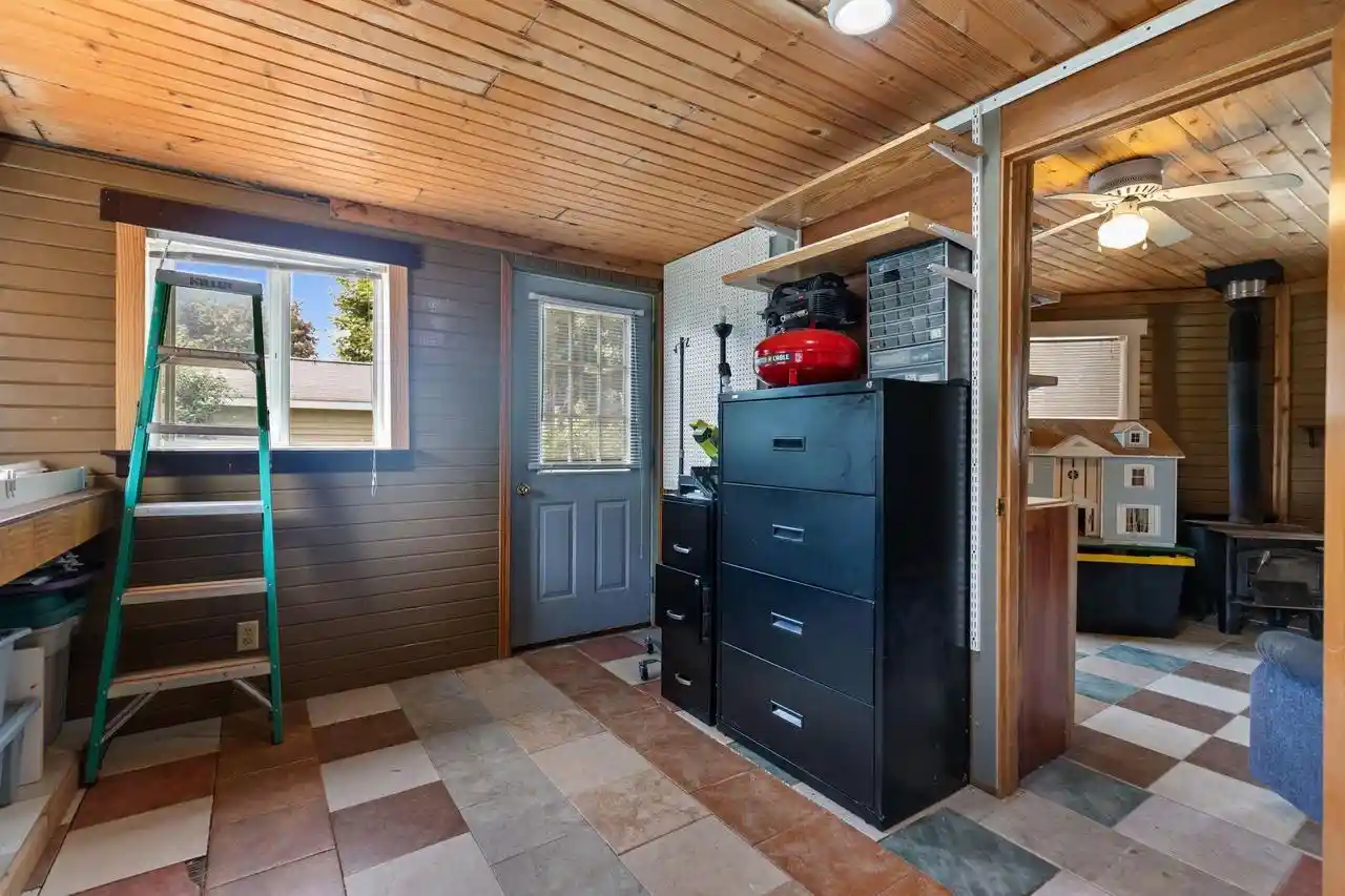 Photo 3 of Single family home for sale at 26 Bittersweet Ct, Little Chute, WI 54140 | MLS# 50332153 | Listing updated on 2026-09-10