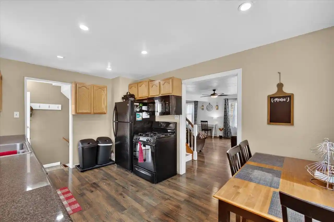 Photo 3 of Single family home for sale at 829 N Buchanan St, Green Bay, WI 54303 | MLS# 50332152 | Listing updated on 2026-09-06