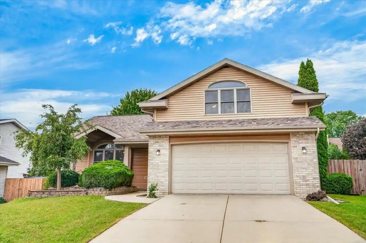 Photo 1 of Single family home for sale at 3522 Fld Crst Way, Madison, WI 53719 | MLS# 2031964 | Listing updated on 2026-09-17