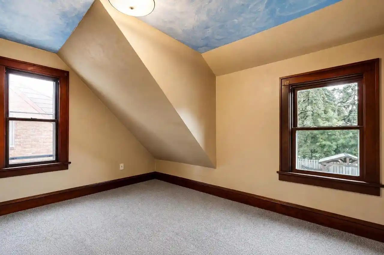 Photo 3 of Single family home for sale at 1621 N Division St, Appleton, WI 54911 | MLS# 50332154 | Listing updated on 2026-09-06
