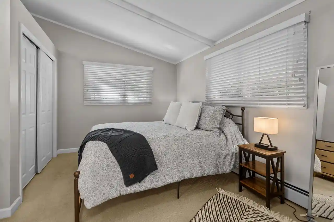 Photo 4 of Single family home for sale at N1549 Bluebird Dr, Lake Geneva, WI 53147 | MLS# 1979086 | Listing updated on 2026-09-10