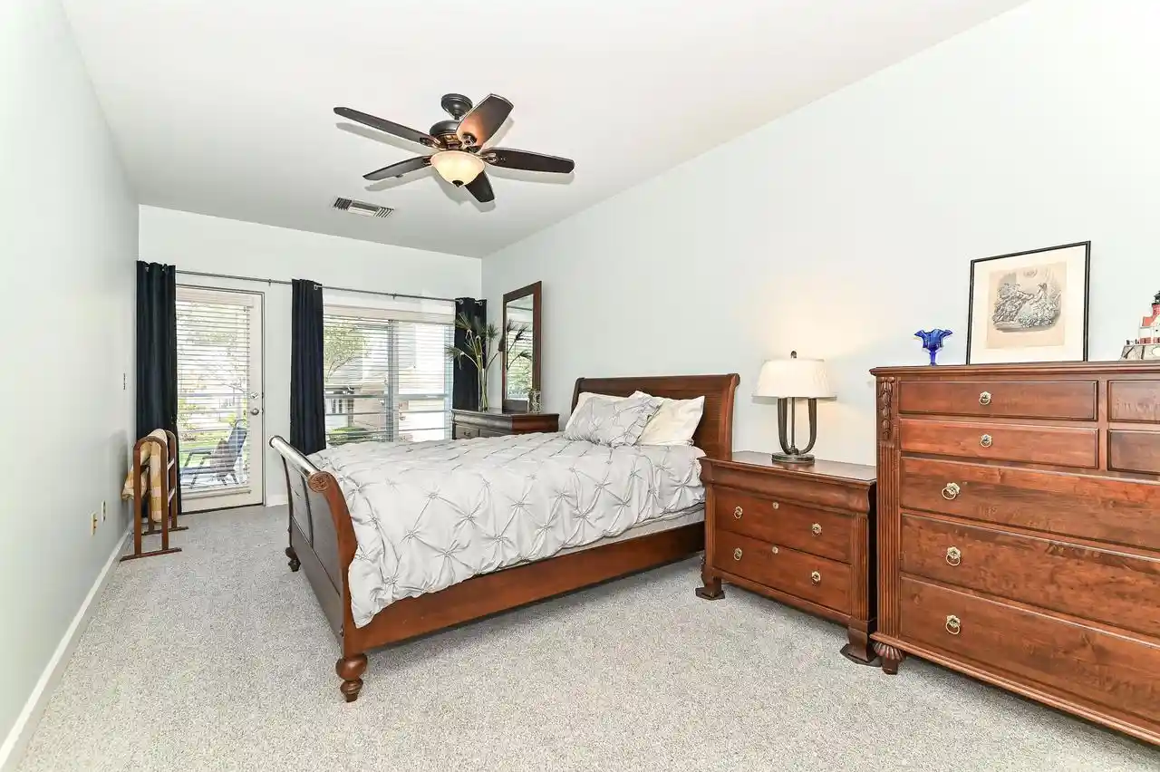 Photo 3 of Condo for sale at 35 Harborview Dr #112, Racine, WI 53403 | MLS# 1979097 | Listing updated on 2026-09-03
