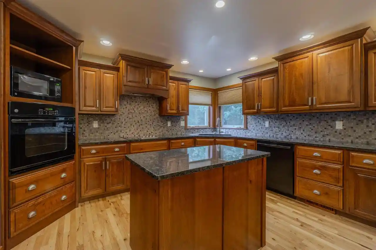 Photo 3 of Single family home for sale at 6807 N Apache Ln, Schofield, WI 54476 | MLS# 22604373 | Listing updated on 2026-09-05