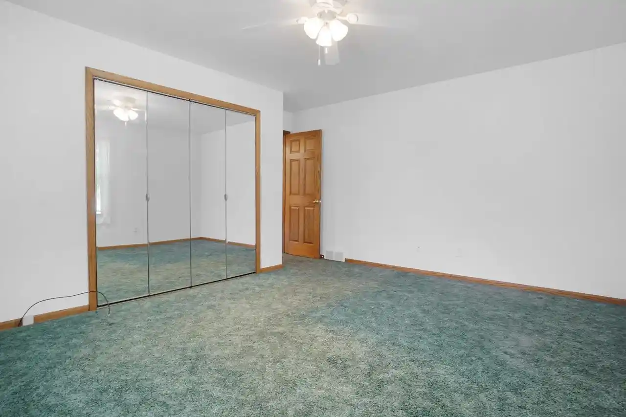 Photo 3 of Single family home for sale at 229 Bittersweet Dr, West Bend, WI 53095 | MLS# 1979118 | Listing updated on 2026-10-09