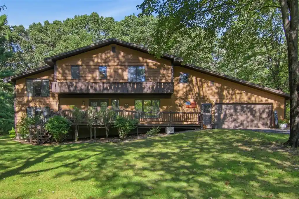 Photo 1 of Single family home for sale at W2610 Rim Rock Rd, Eau Claire, WI 54701 | MLS# 1604845 | Listing updated on 2026-09-10