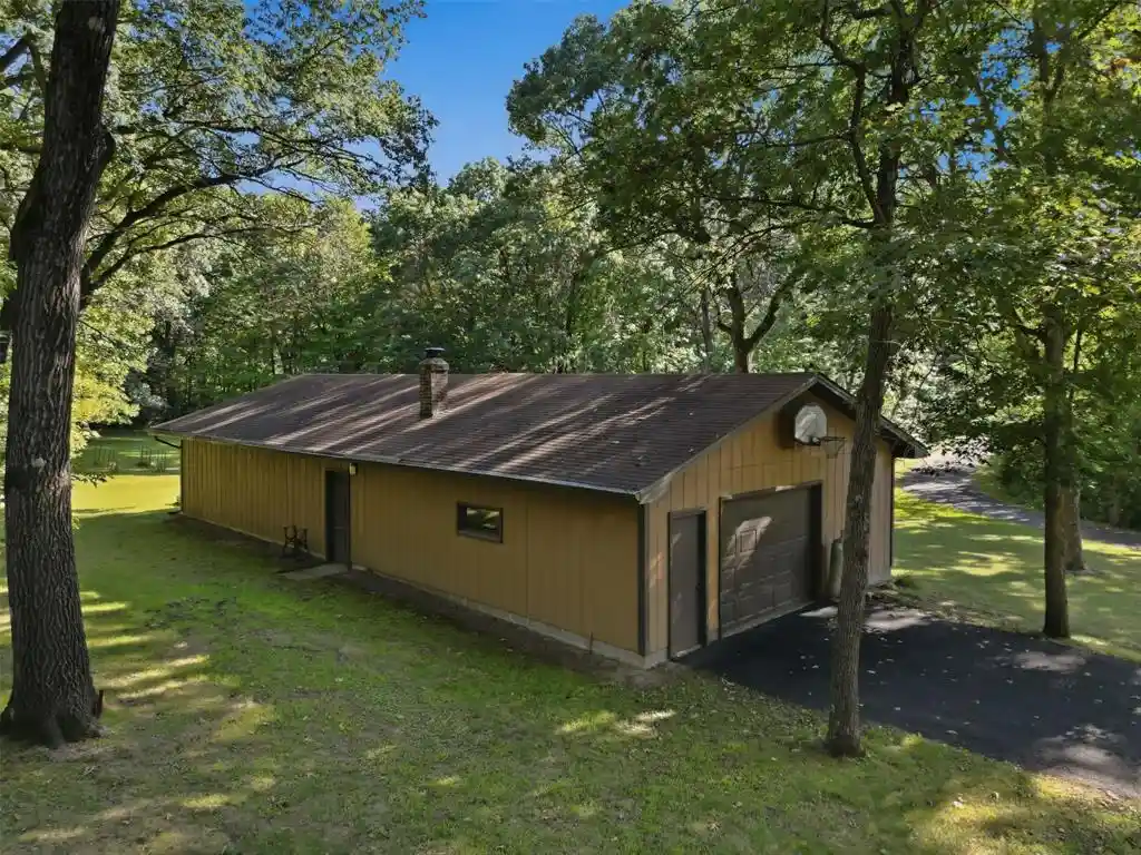Photo 3 of Single family home for sale at W2610 Rim Rock Rd, Eau Claire, WI 54701 | MLS# 1604845 | Listing updated on 2026-09-10