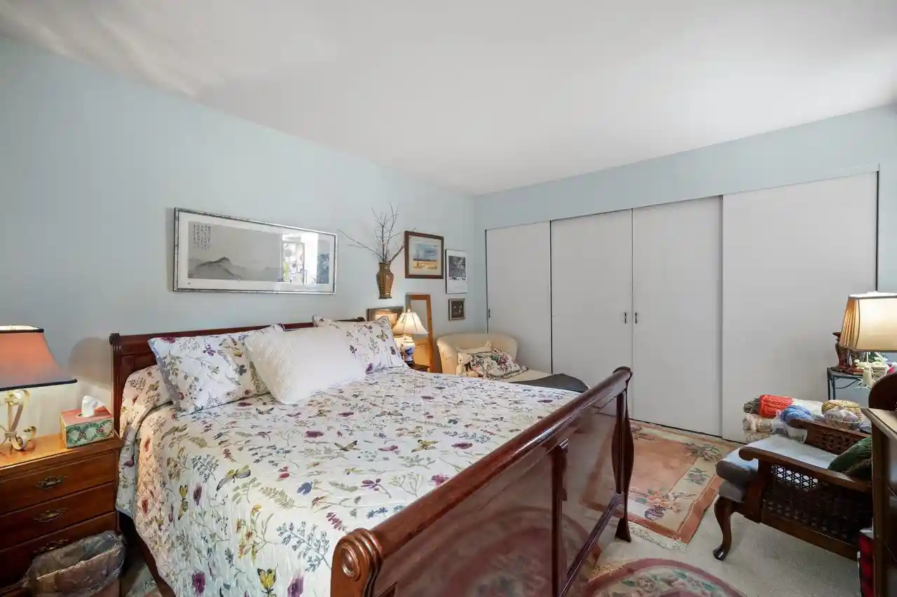 Listing Photo 4 - Condo for sale in building located at 3635 N Tucker Pl, Milwaukee, WI 53222 - Unit #206