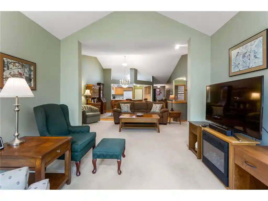 Photo 3 of Sale Pending at 2645 Golf View Dr, River Falls, WI 54022 | MLS# 7138283 | Listing updated on 2026-09-23