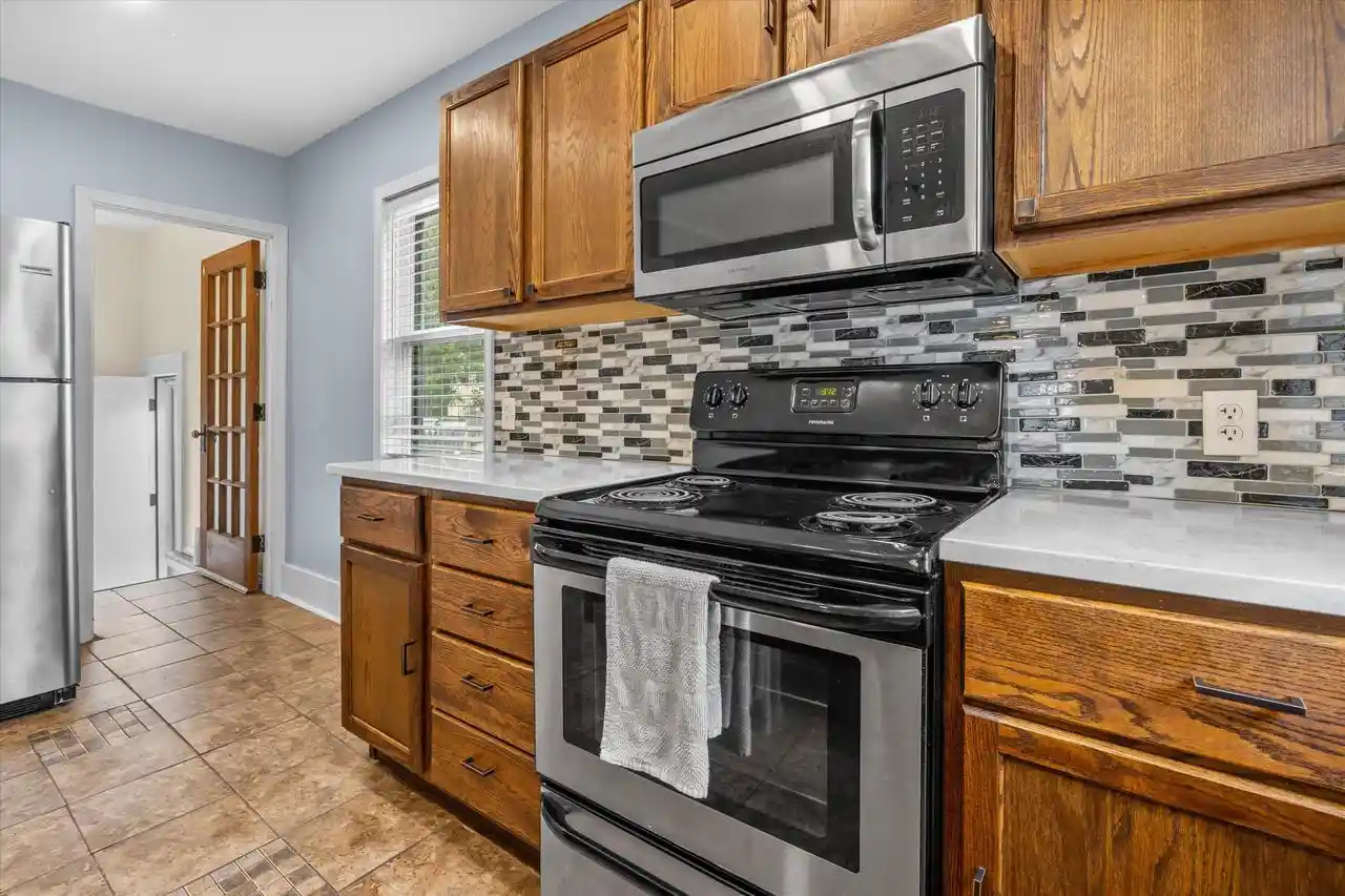 Photo 3 of Single family home for sale at 506 W College Ave, Waukesha, WI 53186 | MLS# 1979144 | Listing updated on 2026-09-13