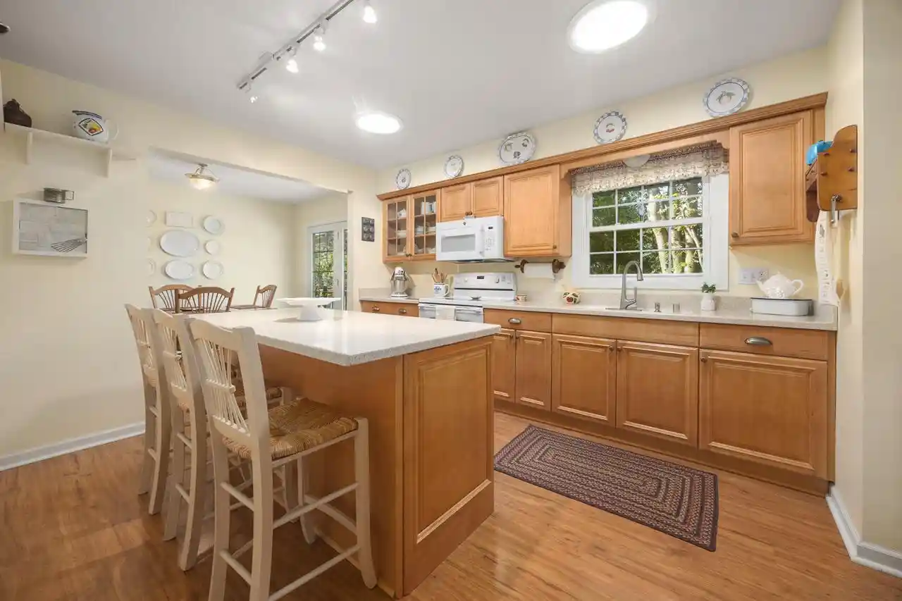 Photo 3 of Single family home for sale at 648 Hollybrook Ln, Saukville, WI 53080 | MLS# 1979148 | Listing updated on 2026-09-28