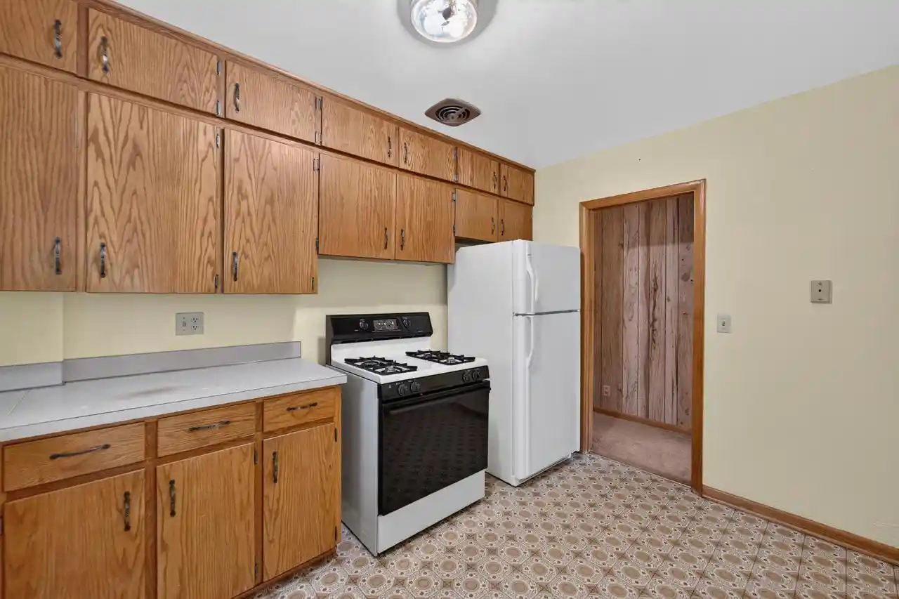 Photo 3 of Single family home for sale at 5182 Reiner Rd, Madison, WI 53718 | MLS# 2031986 | Listing updated on 2026-09-11