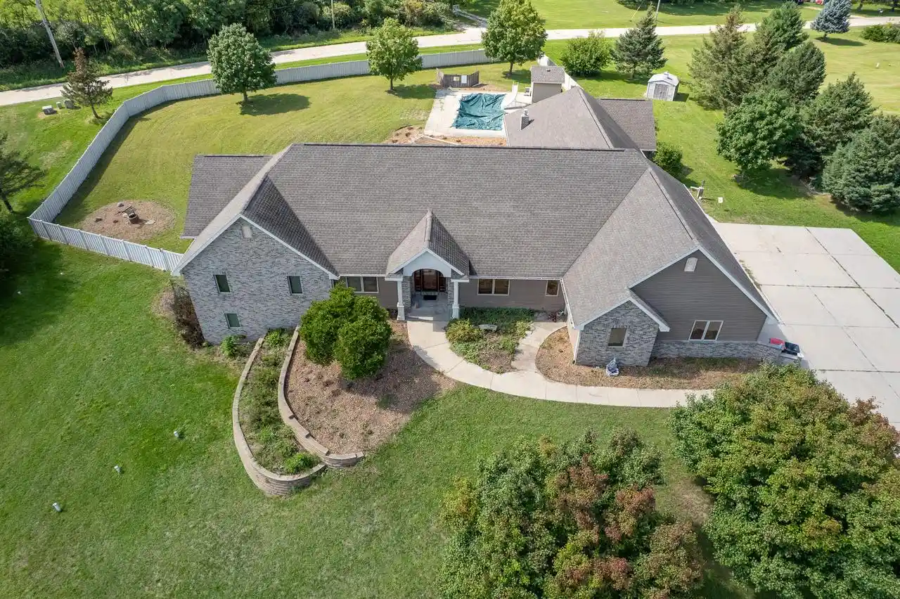 Photo 1 of Single family home for sale at N779 Twin Knls Dr, Fort Atkinson, WI 53538 | MLS# 1979158 | Listing updated on 2026-09-22