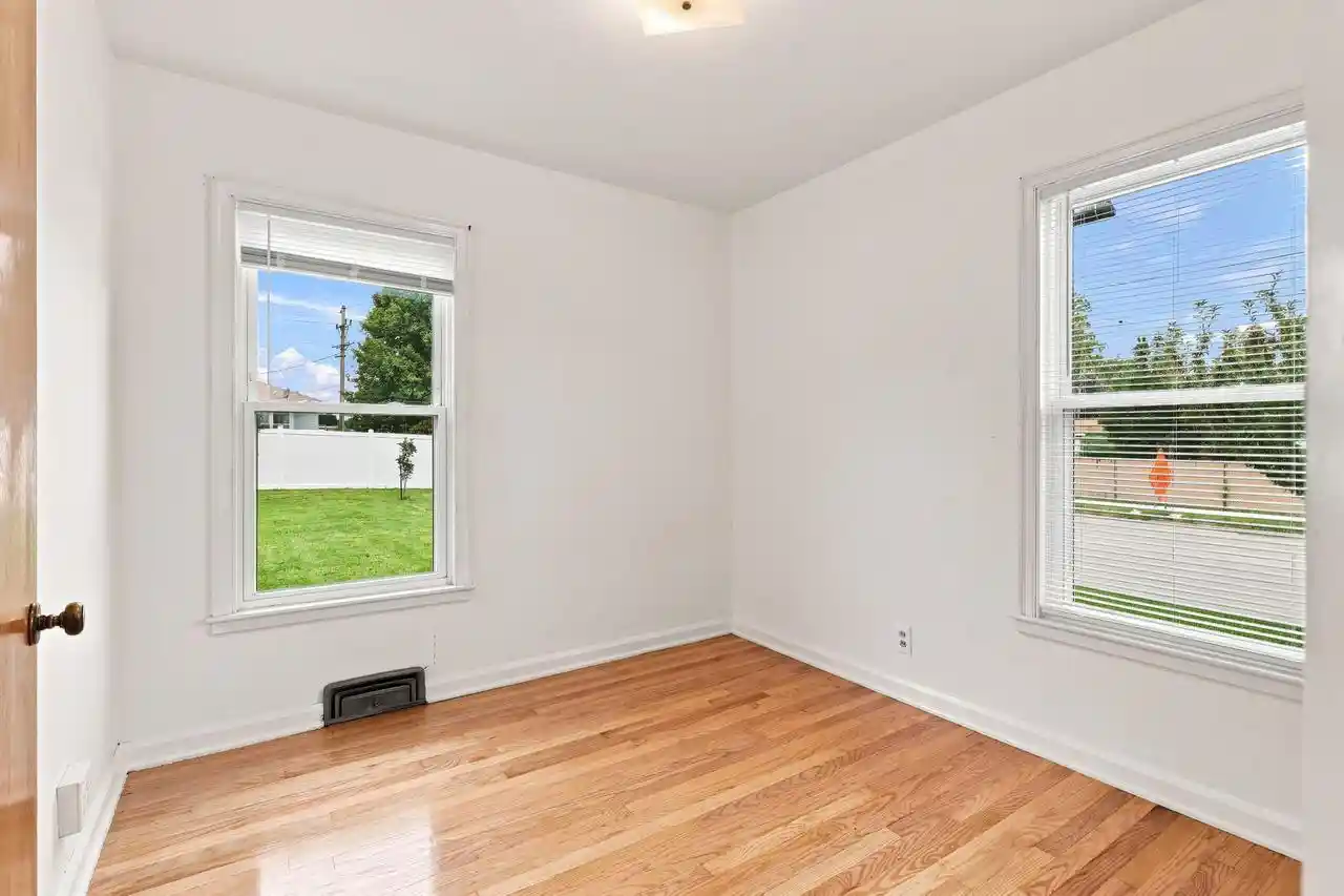 Photo 3 of Single family home for sale at 2062 Shoop St, Racine, WI 53404 | MLS# 1979164 | Listing updated on 2026-09-23